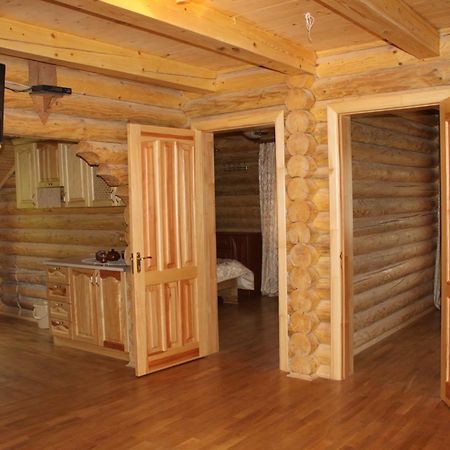 Privatna Sadiba Chalet Oryavchyk Eksteriør billede